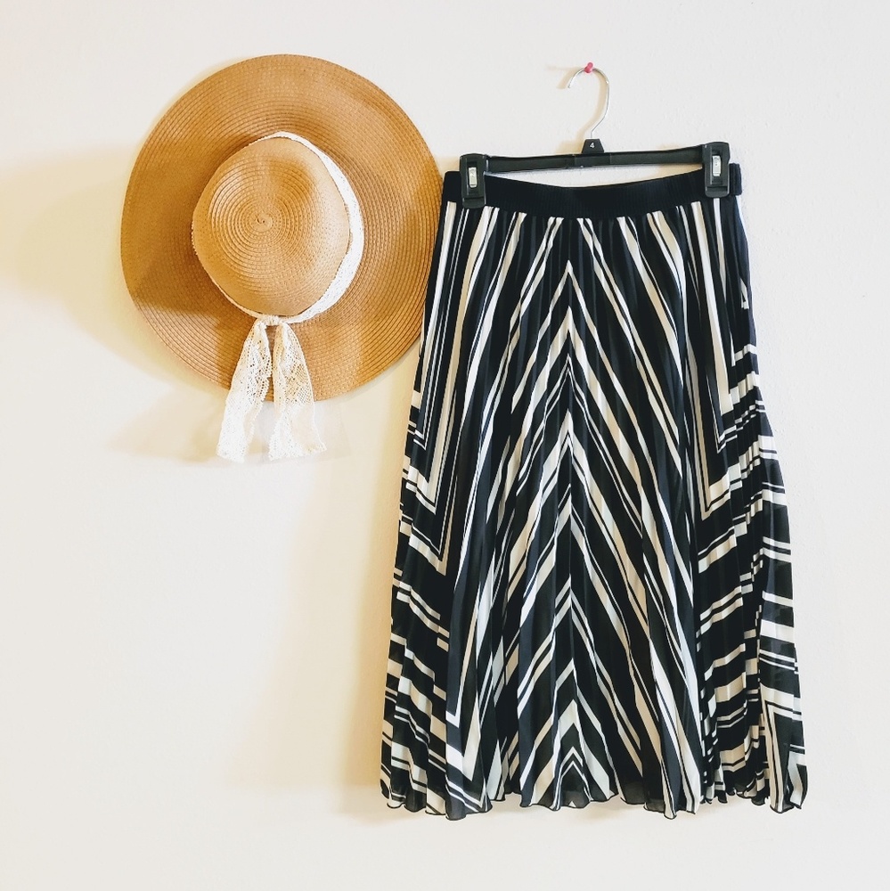 H&M Midi Skirt